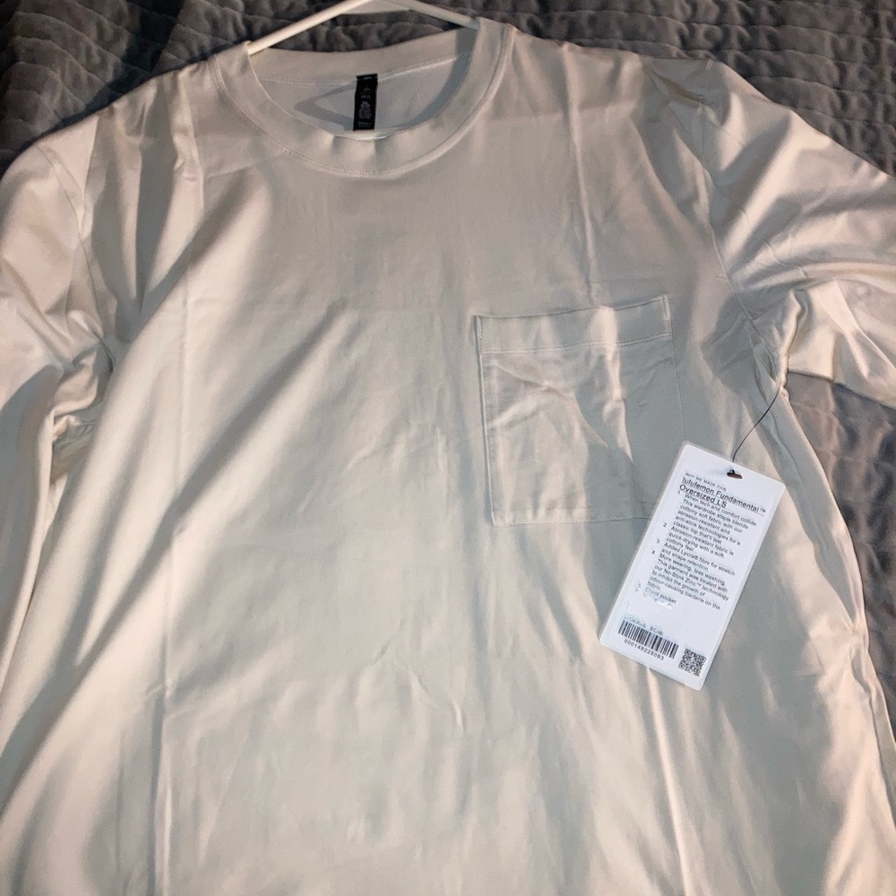 lululemon Fundamental Oversized Long-Sleeve - New with tags - Size: L